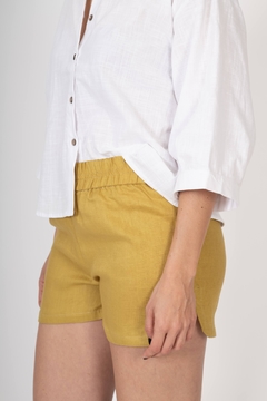 Short Tere Lino Mostaza - comprar online