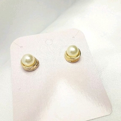 Brinco Dourado Folheado 18k Pérola Moda Mulher - Duda Rose Acessorios e semijoias