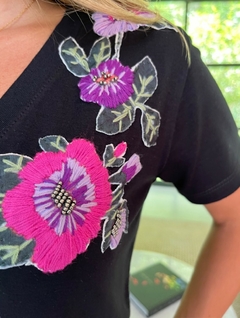 Blusa Flores Rosa - comprar online