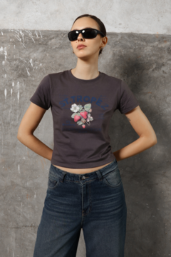 REMERA STRAWBERRY SMALL - STRAGO