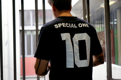 Camiseta Special One na internet