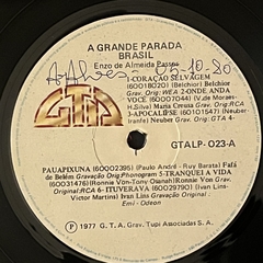 A Grande Parada Brasil, 1977 - BANANEIRA DISCOS - DISCO DE VINIL E CDS- FRETE GRÁTIS PARA TODO O BRASIL 