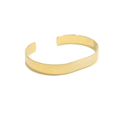 BRACELETE OVAL SEMI ABERTO LISO BANHADO EM OURO 18K