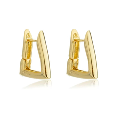 BRINCO TRIANGULAR M BANHADO EM OURO 18K