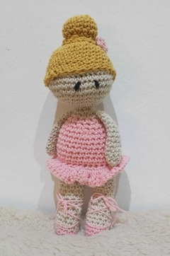 AMIGURUMI MUÑECA BAILARINA CHICA