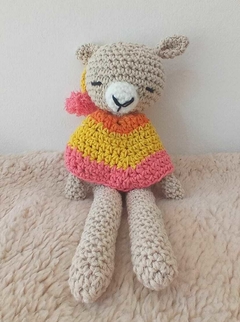 AMIGURUMI LLAMA CHICA