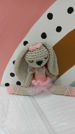 AMIGURUMI CONEJA BAILARINA