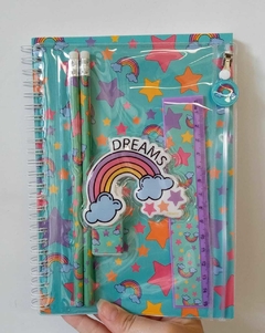 CUADERNO CON CARTUCHERA DREAMS