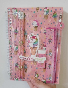 CUADERNO CON CARTUCHERA SWEET TIME