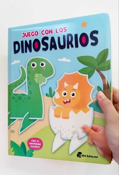 JUEGO CON LOS DINOSAURIOS