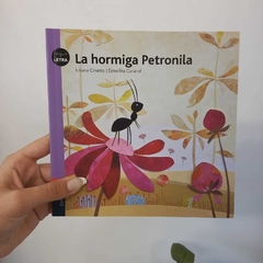 LA HORMIGA PETRONILLA