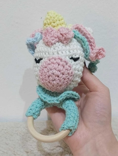 AMIGURUMI SONAJERO UNICORNIO