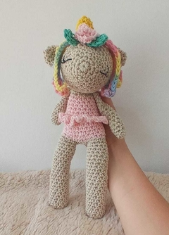 AMIGURUMI UNICORNIA CHICA CON TUTÚ