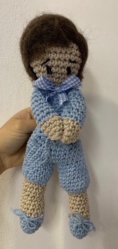 AMIGURUMI NENE REZANDO