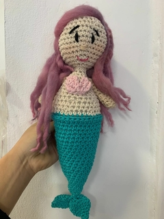 AMIGURUMI SIRENA PELO VIOLETA