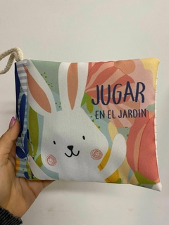 LIBRO SENSORIAL: JUGAR EN EL JARDIN