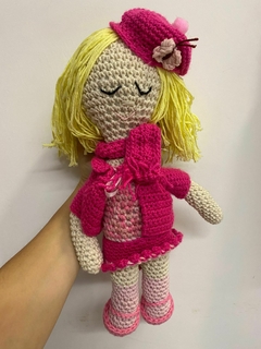 MUÑECA AMIGURUMI