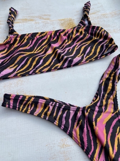 Bikini top y tiro V acebrada colores