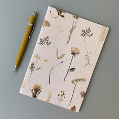 Caderno flores secas