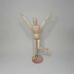 Boneco Decorativo de Madeira Articulado M - Realize Home & Decor