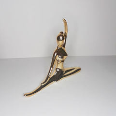 Estátua Mulher Yoga Dourado-Mod.1 - comprar online