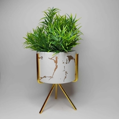 Vaso Branco com Dourado e Tripé Metal Dourado - Realize Home & Decor