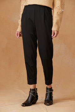 PANTALON TAVAS NEGRO en internet