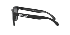 Oakley 0OO9013 F7 FROGSKINS(TM) PRIZM BLACK POLARIZADO - NEA.VISIÓN
