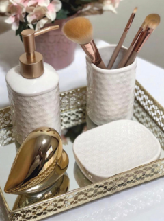 Kit Lavabo Cerâmica com Dourado 3 peças