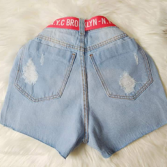 Short Jeans Destroyed na internet