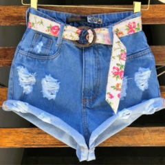 Short Jeans Com Cinto Floral - Closet Mariah Bonita