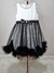 Vestido Infantil Preto com Branco e Plumas no Tamanho 2 - Petit Cherie