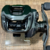 CARRETILHA DAIWA STEEZ SV TW 100XH/XHL 2024 (ESQ) - Extreme Fishing