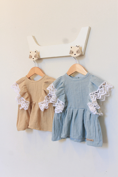 Blusa Beige puntillon en internet