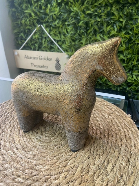 Cavalo Xadrez Branca - Abacaxi Golden Presentes