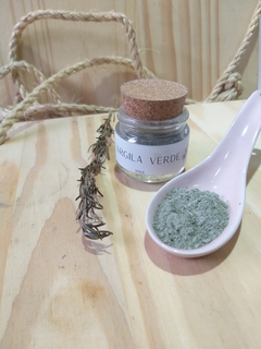 Argila verde – Absorve a oleosidade