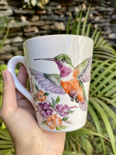 Juego bandeja rosas chinas y taza colibrí - Las Rupertas