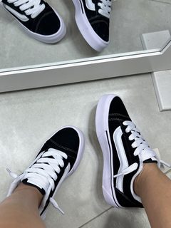 VANS KNU na internet