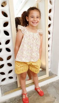 Shorts Flores Amarelo - Princesa de Asas