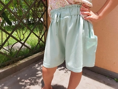 Conjunto Shorts Menta + Bata Flores - loja online