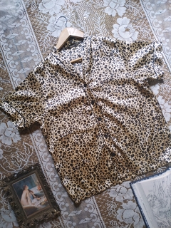 Camisa Pijama Animal Print Oncinha - Sampa Époque Semijoias