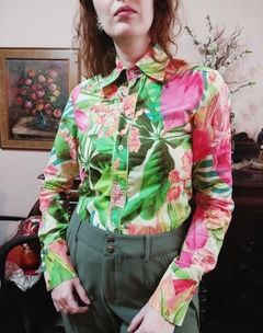 Camisa da Farm Estampada flores e folhas, brechó, segunda mão