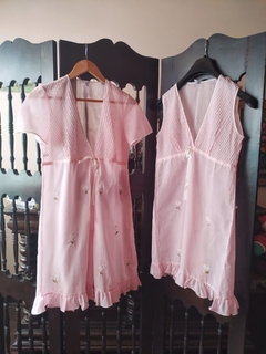 Imagem do Conjunto Camisola e Penhoar Vintage Rosa Flores B