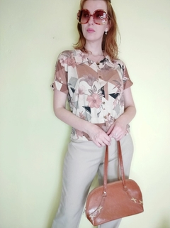 Camisa Manga Curta Estampa Floral Marrom - loja online