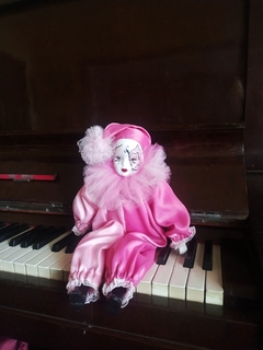 Imagem do Pierrot Porcelana Rosa Grande