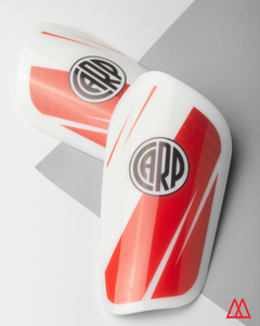 Canilleras De Fútbol RIVER. Marca: DRB