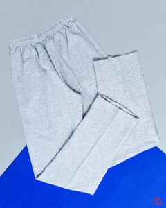 Pantalón Jogging Algodón Frisado Recto. Marca: CHICCOLO