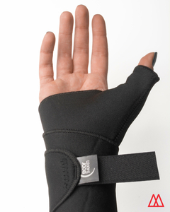 Muñequera Neoprene Boomerang Dedo Pulgar. Precio Por Unidad. Marca: BODYTHERM