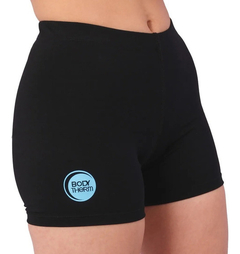 Short de lycra negra para voley de dama de la marca Bodytherm.