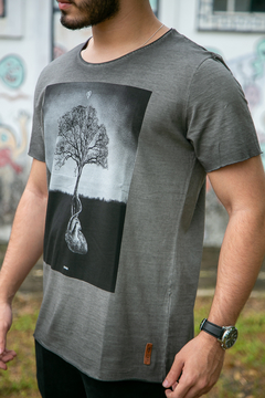 Imagem do Camiseta Cinza Tree of Love